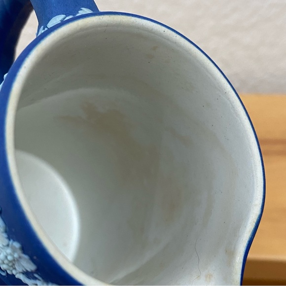 Vintage WEDGWOOD Blue Jasperware Etruscan Scene 4.5” Creamer Milk Jug - Picture 15 of 16